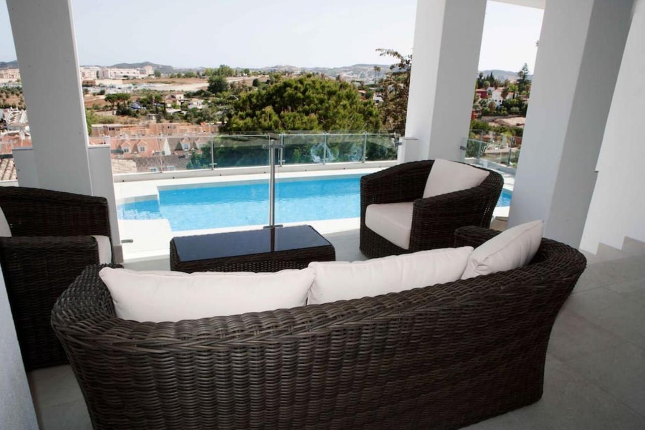 Luxury Villa With Heated Pool For 12 To 14 People Fuengirola Exterior foto