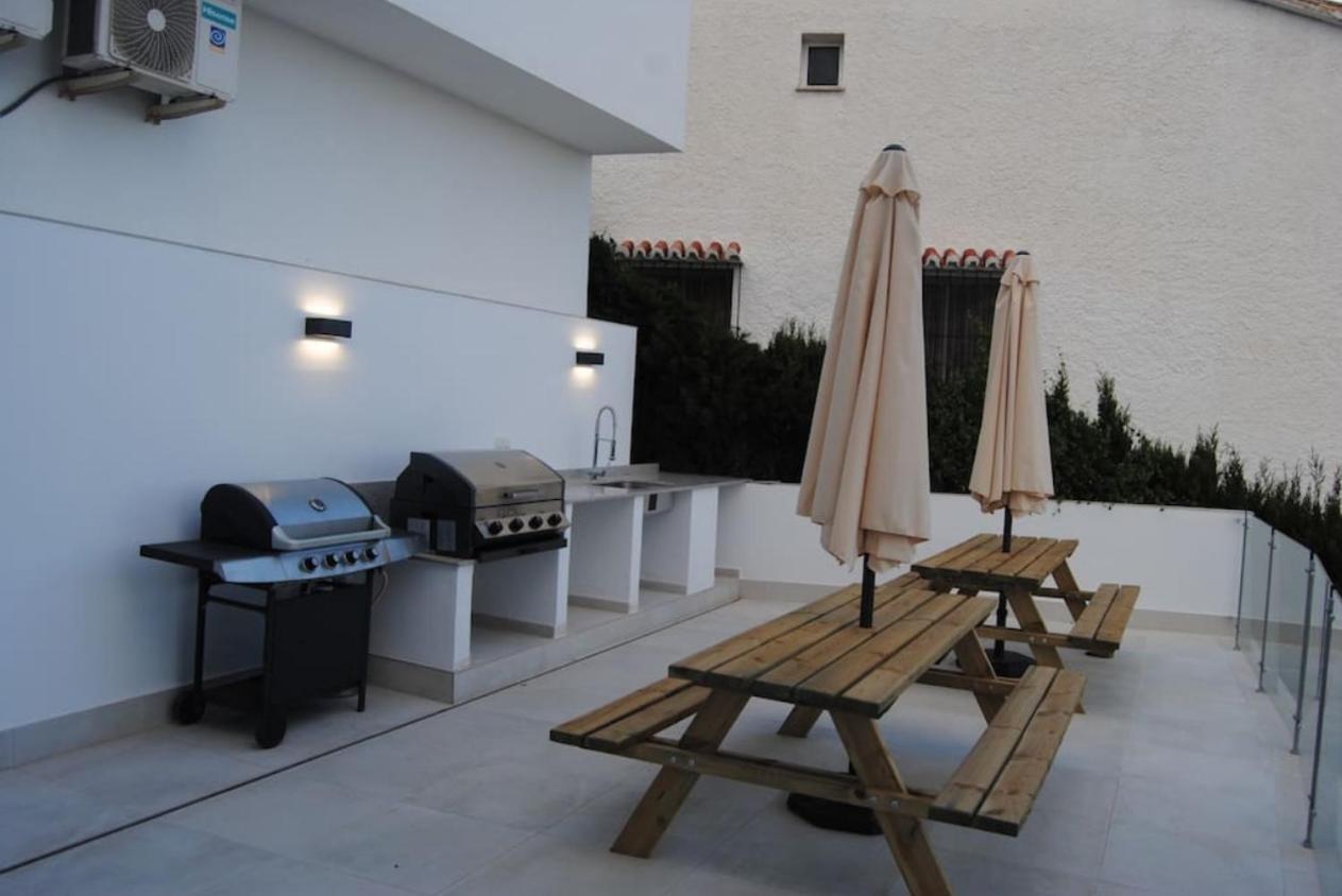 Luxury Villa With Heated Pool For 12 To 14 People Fuengirola Exterior foto