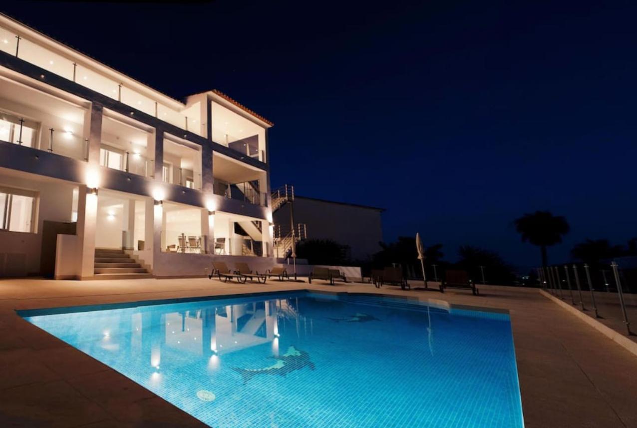 Luxury Villa With Heated Pool For 12 To 14 People Fuengirola Exterior foto