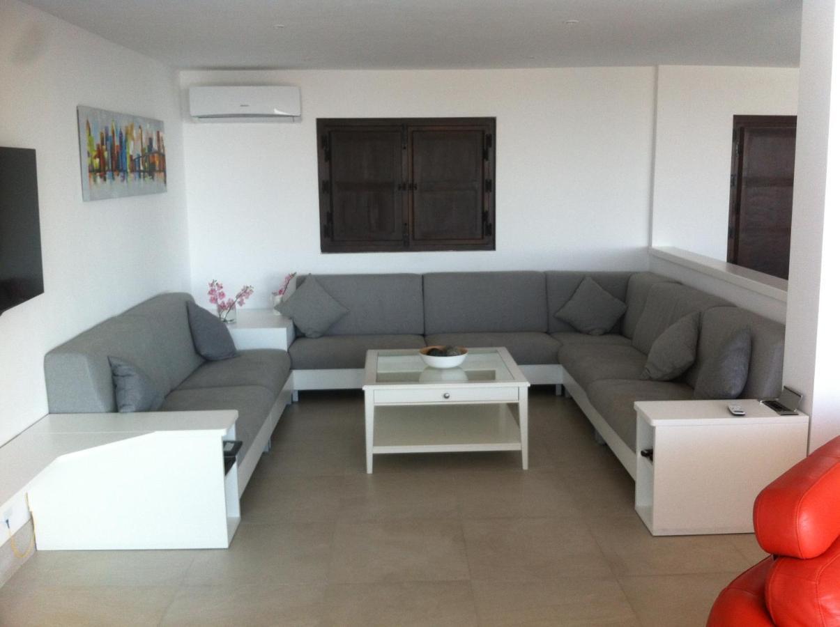 Luxury Villa With Heated Pool For 12 To 14 People Fuengirola Exterior foto